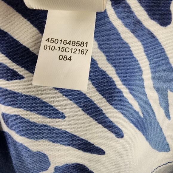 Chico's Shirt No Iron Women's Large Blue White Animal Print Short Sleeve Button - Picture 9 of 9